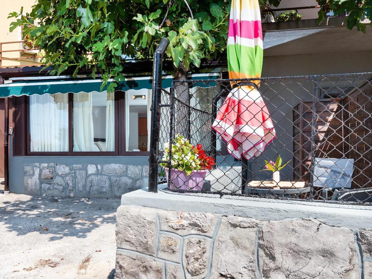 Studio Apartment "Kalina" 550 M From Sea Rijeka Exterior photo