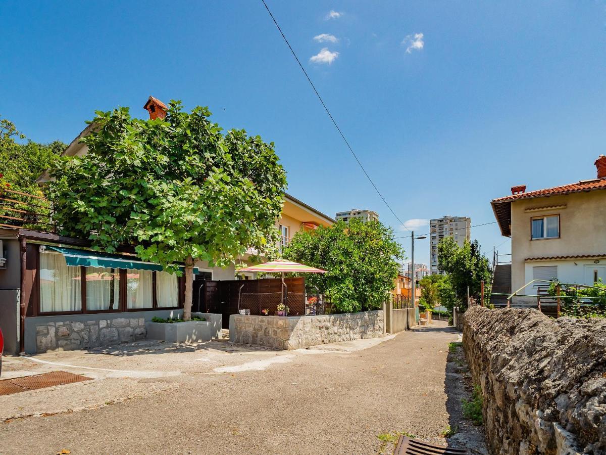 Studio Apartment "Kalina" 550 M From Sea Rijeka Exterior photo