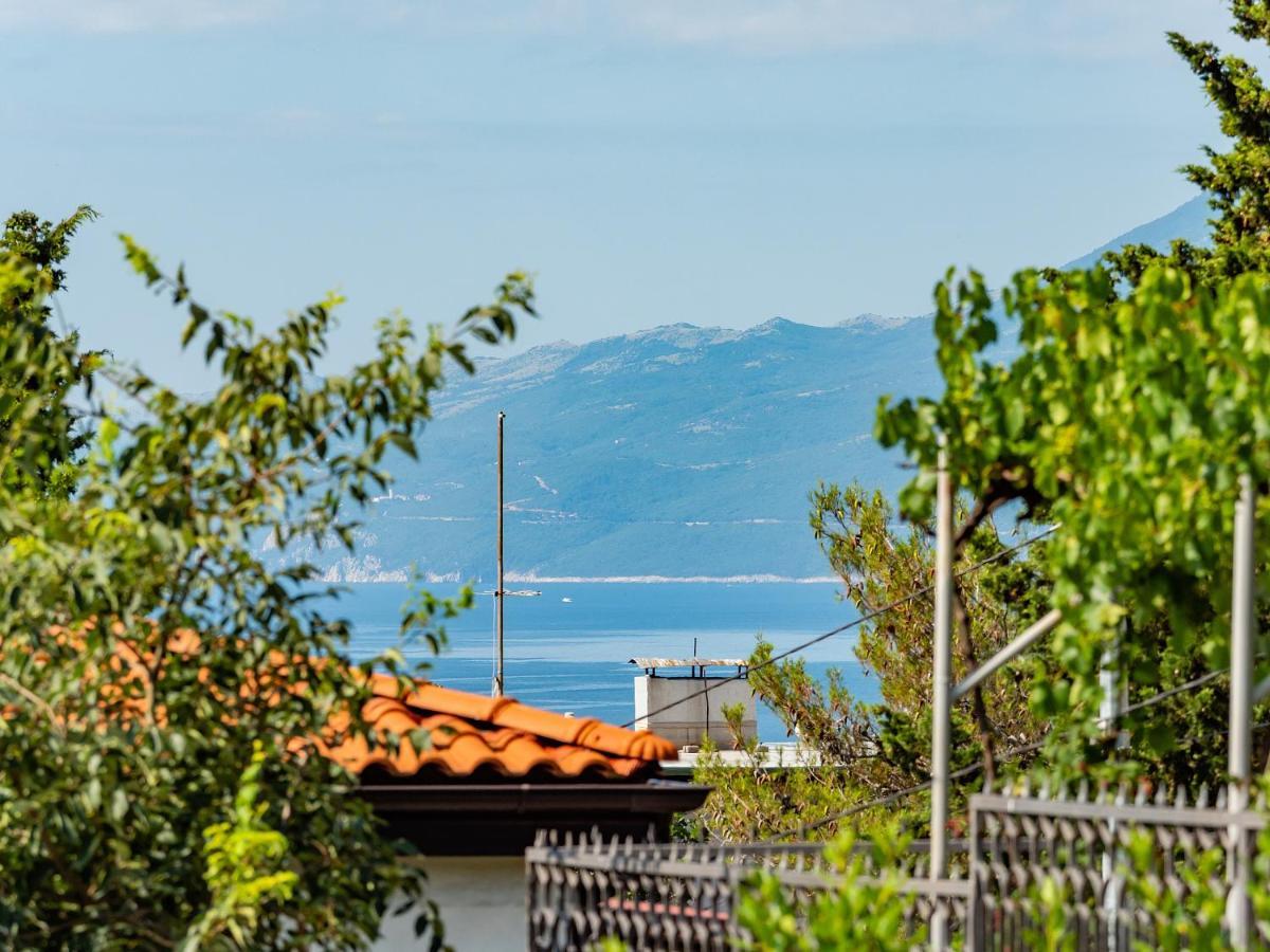 Studio Apartment "Kalina" 550 M From Sea Rijeka Exterior photo